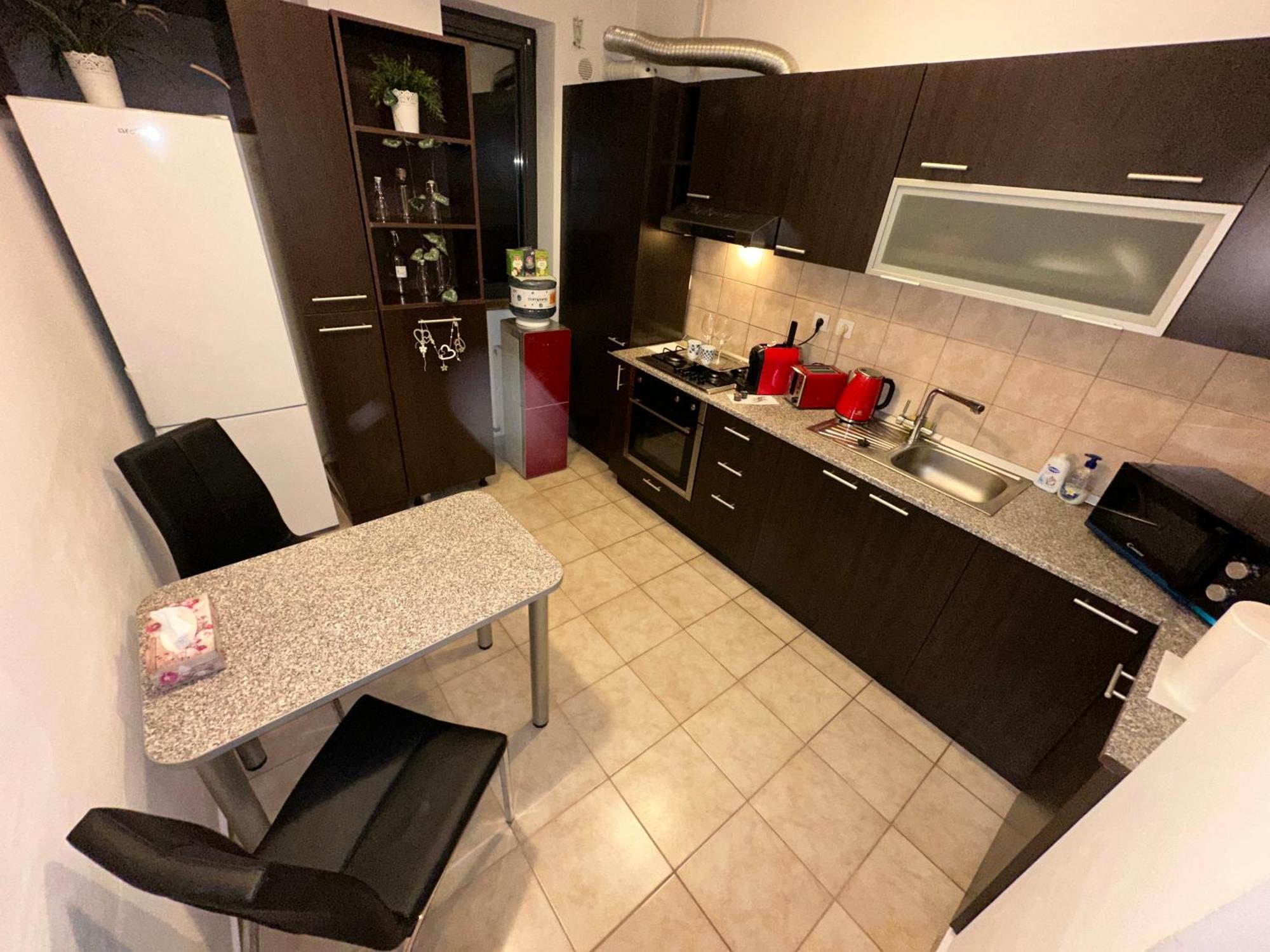 Centru Unirii Luxury Vip Apartament 2 Camere 98 Mp ! Parcare Subterana Privata Incalzita Iarna Si Climatizata Vara Doar Cu Rezervare In Limita Locurilor Disponibile ! Proprietate In Regim Hoteliep - Nu Are Bucatarie ! Bucarest Exterior foto