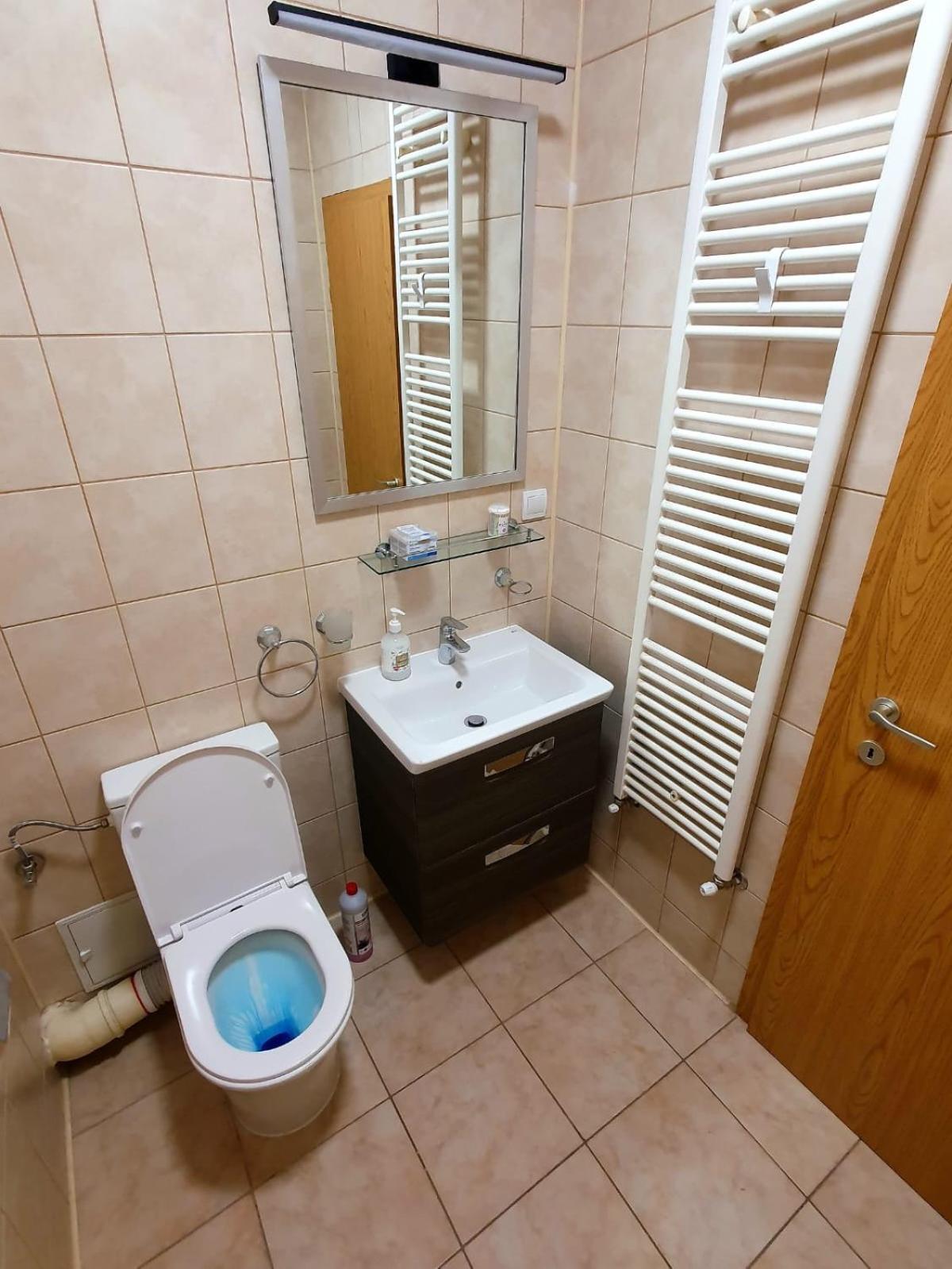 Centru Unirii Luxury Vip Apartament 2 Camere 98 Mp ! Parcare Subterana Privata Incalzita Iarna Si Climatizata Vara Doar Cu Rezervare In Limita Locurilor Disponibile ! Proprietate In Regim Hoteliep - Nu Are Bucatarie ! Bucarest Exterior foto