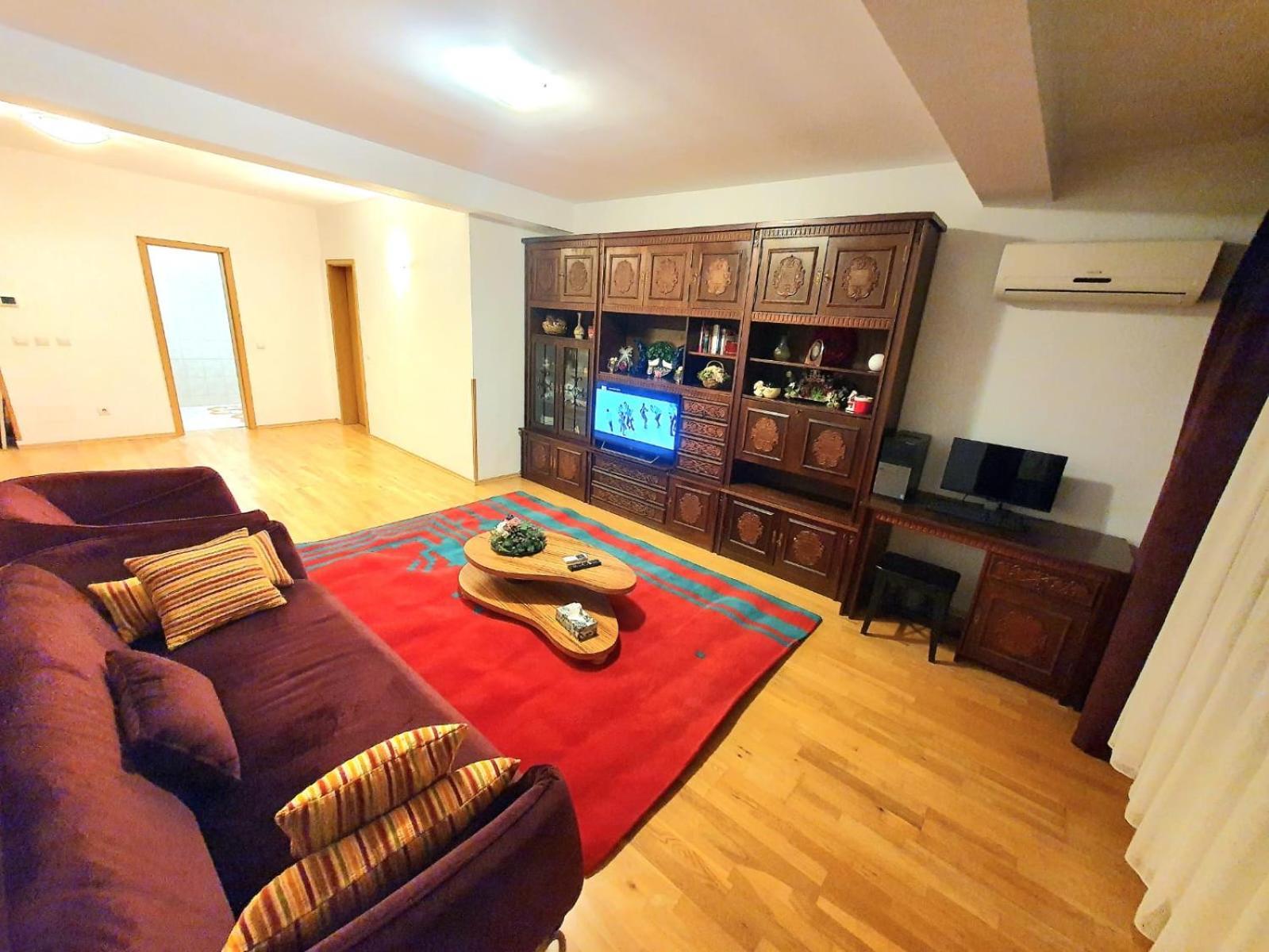 Centru Unirii Luxury Vip Apartament 2 Camere 98 Mp ! Parcare Subterana Privata Incalzita Iarna Si Climatizata Vara Doar Cu Rezervare In Limita Locurilor Disponibile ! Proprietate In Regim Hoteliep - Nu Are Bucatarie ! Bucarest Exterior foto